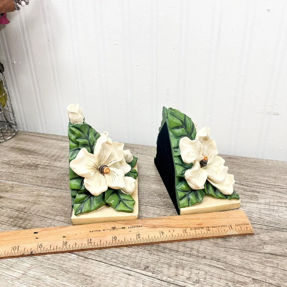 Vintage‎ Magnolia Blossom Bookends: Floral Bookshelf Decor